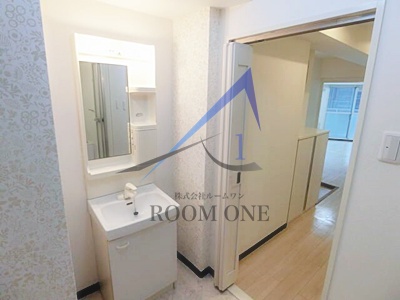 洗面設備　洗面台です。