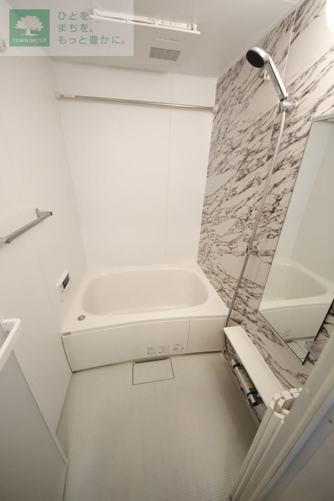 バス・シャワールーム　バス