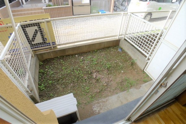 バルコニー　広々テラス