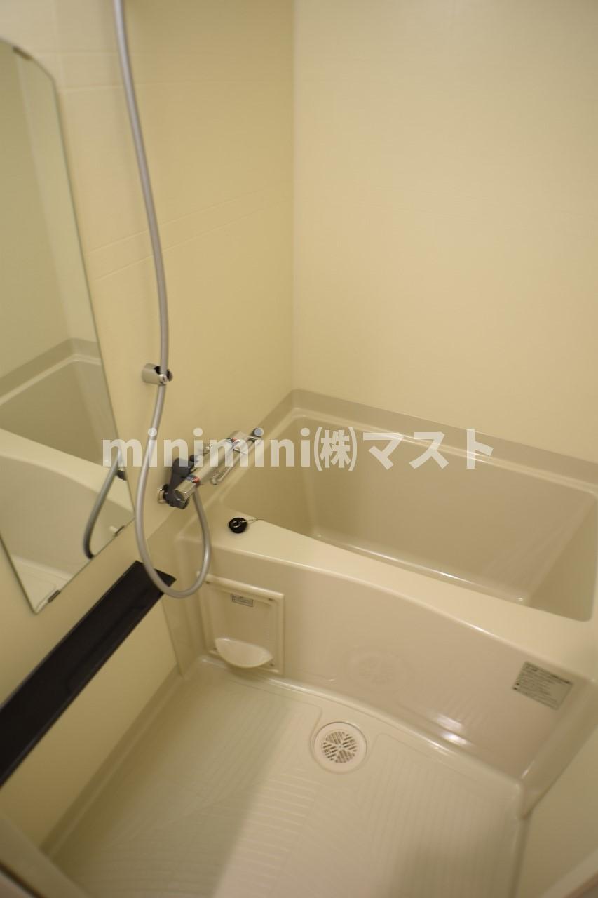 バス・シャワールーム　別部屋参考写真