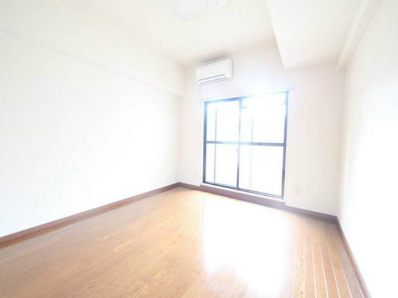 その他部屋・スペース　洋室8.1帖　エアコン完備