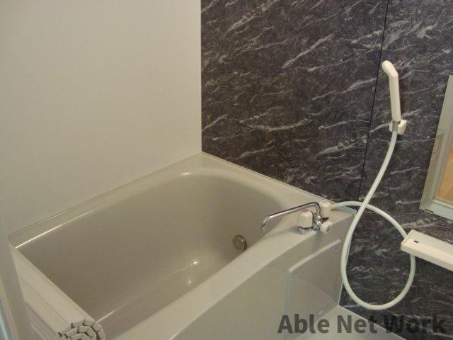 バス・シャワールーム　追い焚き、浴室乾燥機つき