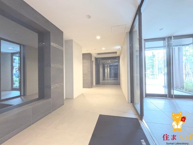 エントランス　共用部の印象も大切に