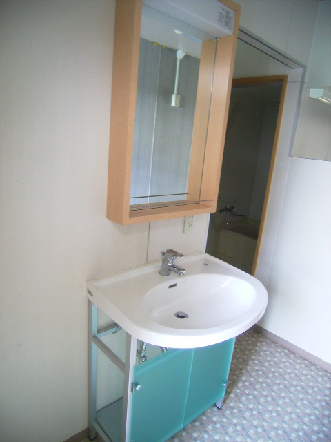 洗面設備　現況が相違する場合は現況を優先致します。