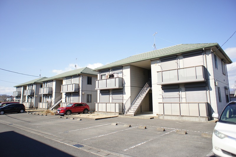 建物外観　積水ハウス施工の軽量鉄骨造アパート