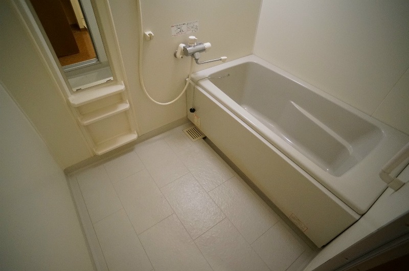 バス・シャワールーム　別号室イメージ