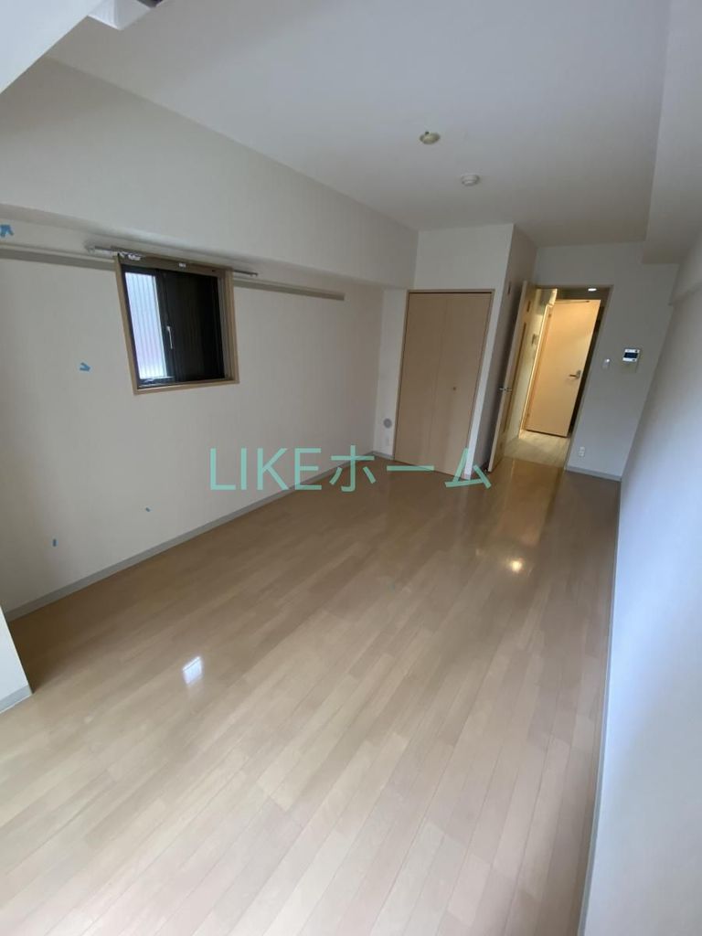 居室・リビング　玄関