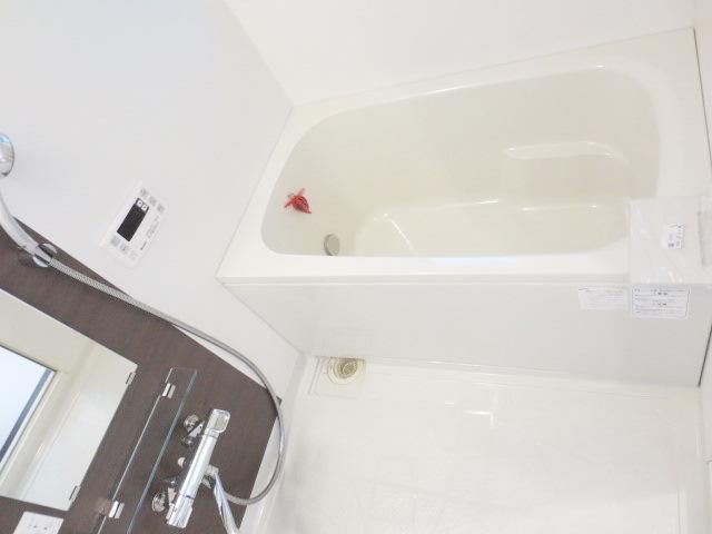 バス・シャワールーム　★追い焚き・浴室乾燥付き★