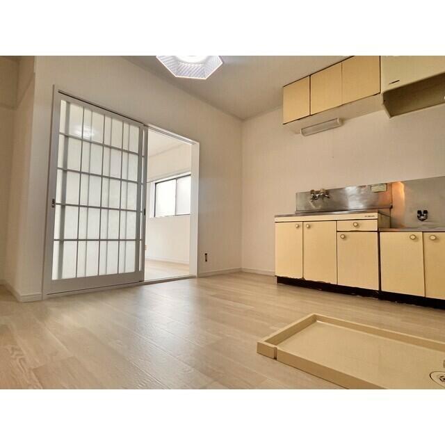 居室・リビング　居間です