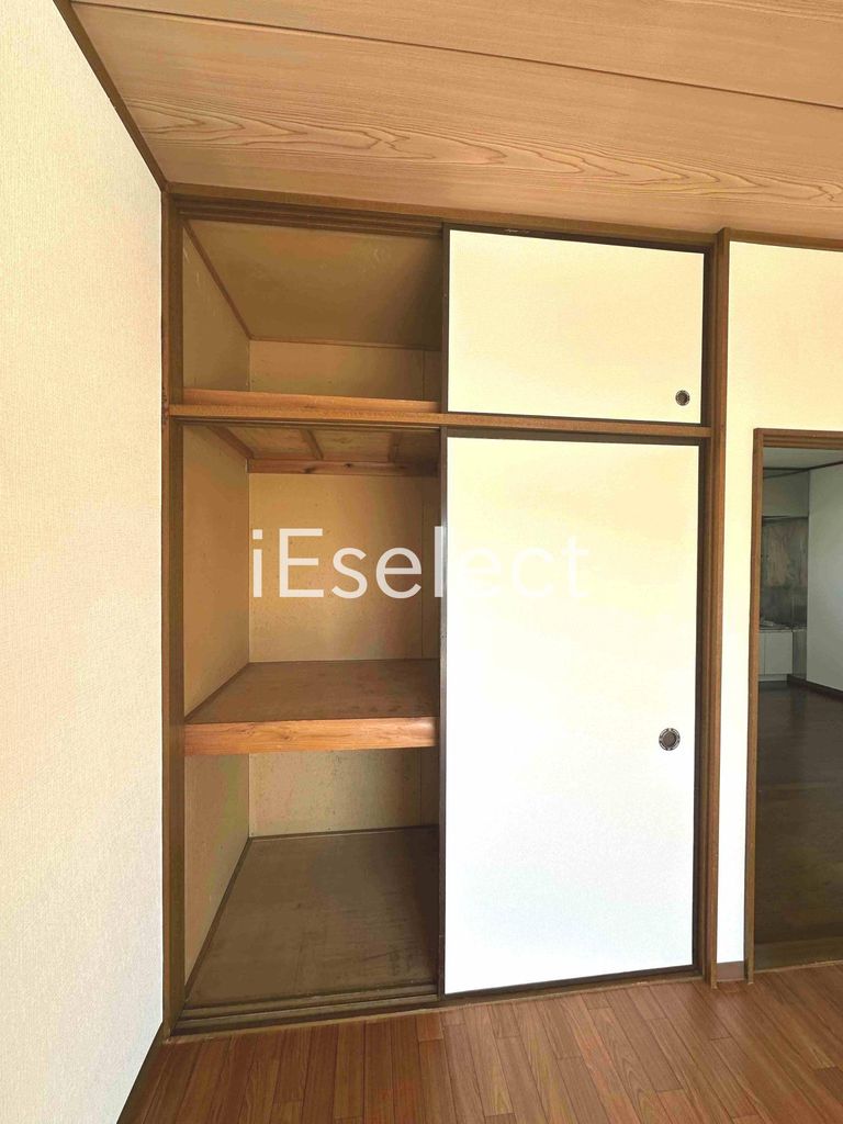 収納　天袋付きの押し入れです