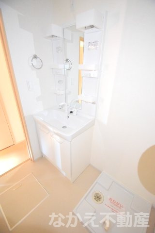 洗面設備　広い洗面スペース