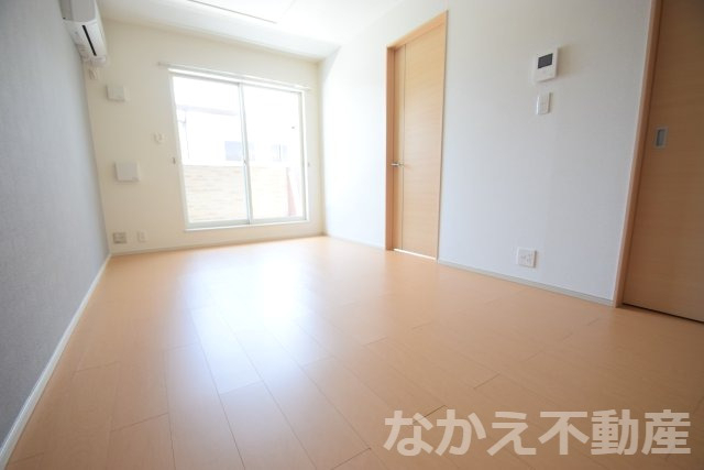 居室・リビング　こちらのリビングで趣味の時間をお楽しみください