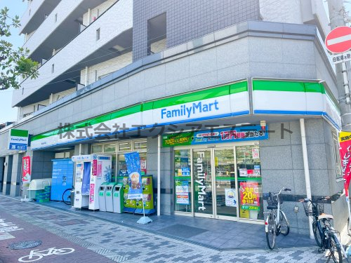 コンビニ　ファミリーマート 西成区役所前店（コンビニ）まで384m