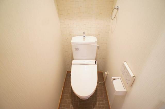 トイレ　別号室