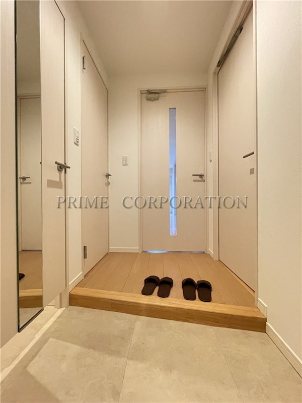 玄関　※参考写真※