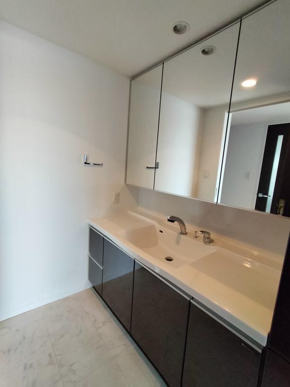 洗面設備　ユーティリティー