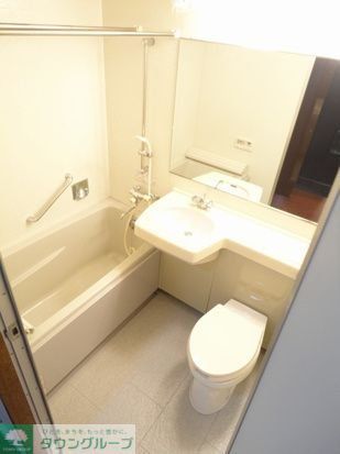 バス・シャワールーム