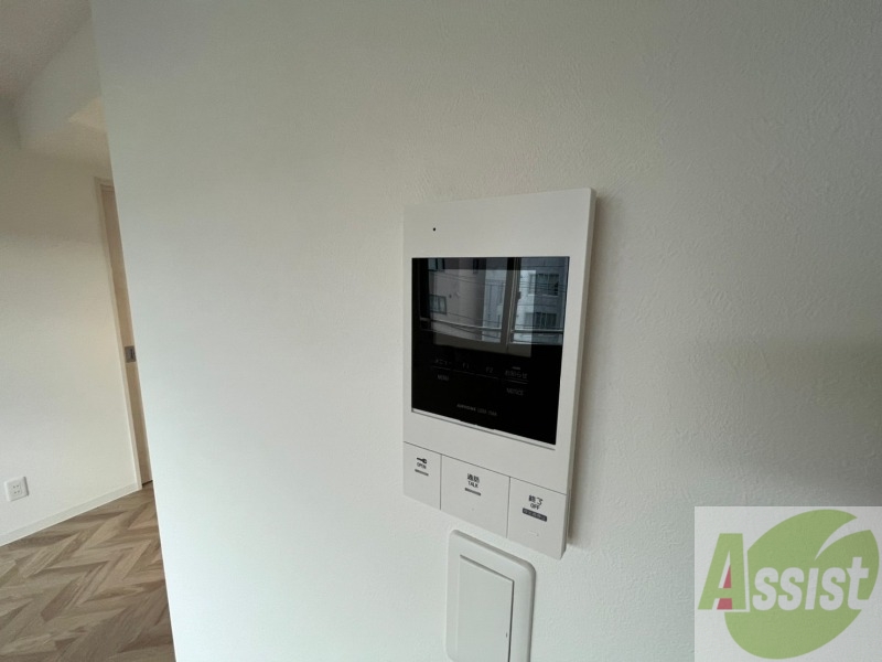 セキュリティ　ＴＶモニター付インターホンです。来客者の顔が見えるので安心！