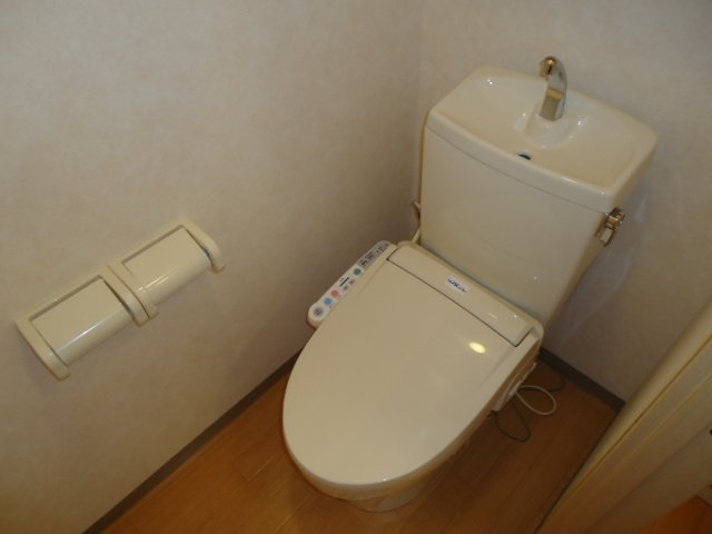 トイレ　シャワー付トイレ