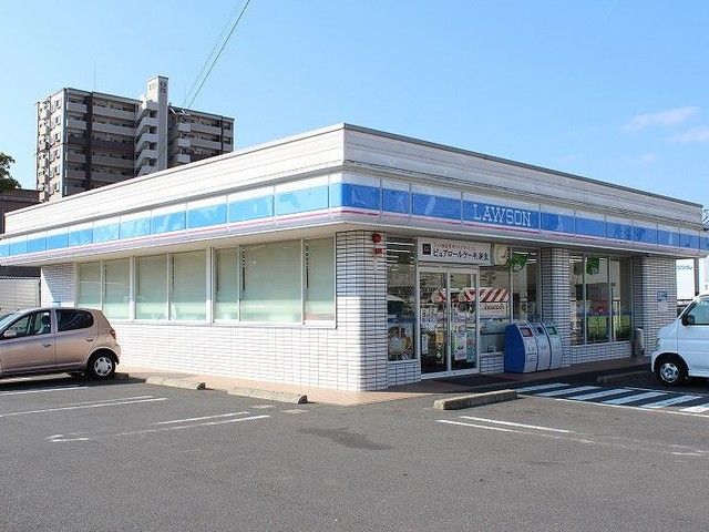 コンビニ　ローソン 佐賀伊万里駅前店（コンビニ）まで600m