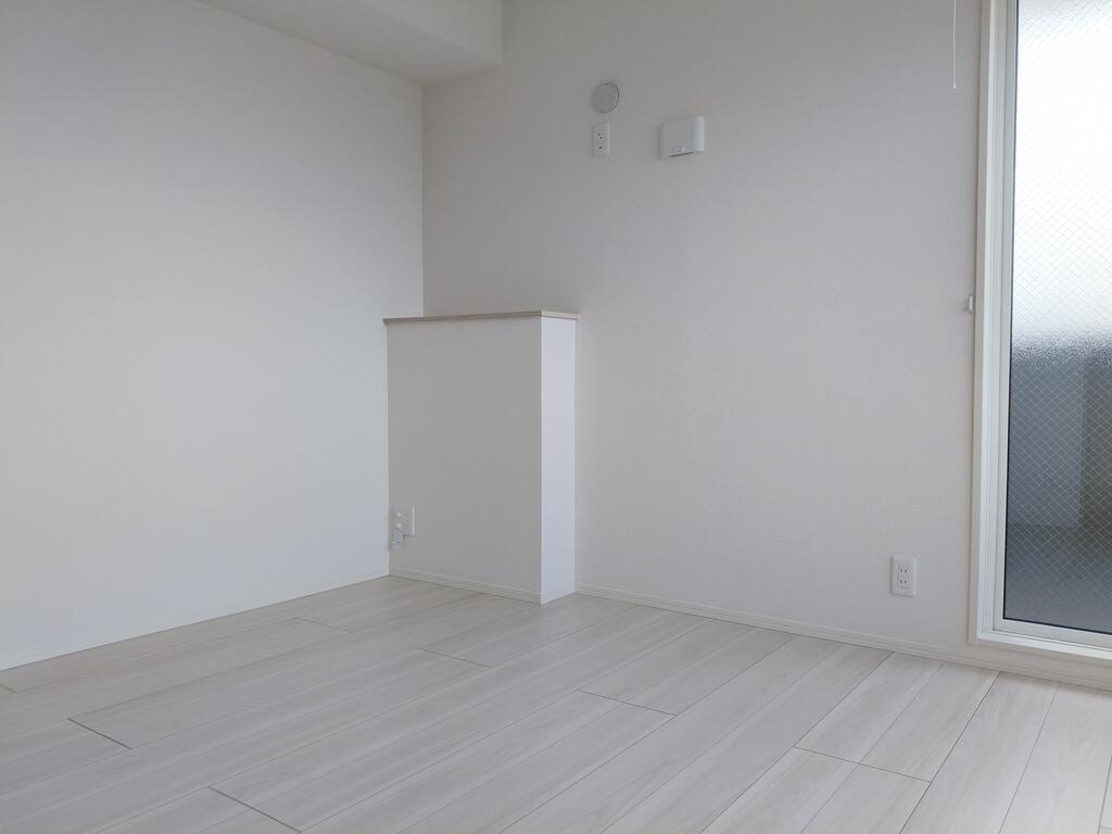 居室・リビング　☆同マンション別室の写真です☆