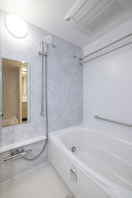 バス・シャワールーム　※写真は同タイプ住戸です。
