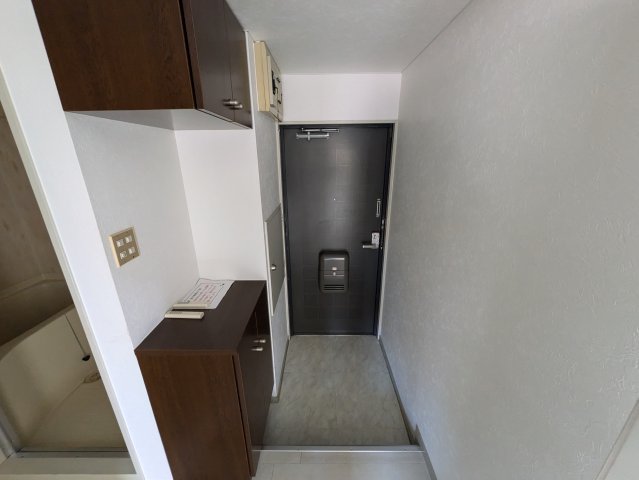 玄関　セジュール金山
