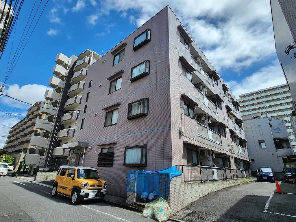 建物外観　静かな住環境。グレーシア小泉　ＮＴＴインターネット対応