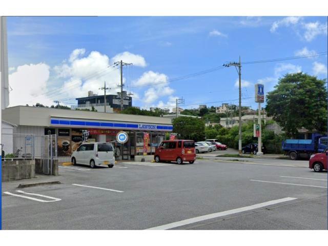 コンビニ　ローソンパイプライン通大謝名店（コンビニ）まで249m