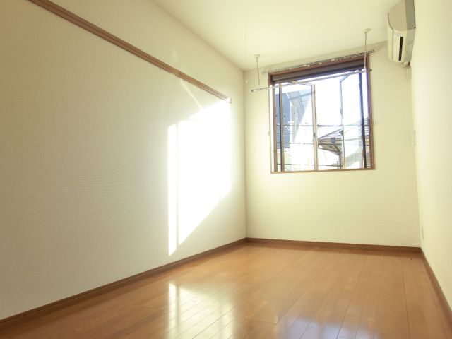 居室・リビング　洋室５．６帖