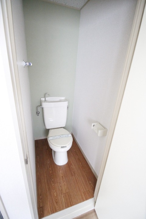 トイレ　※他部屋参考写真