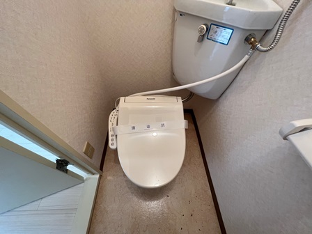 トイレ　同タイプ内観です