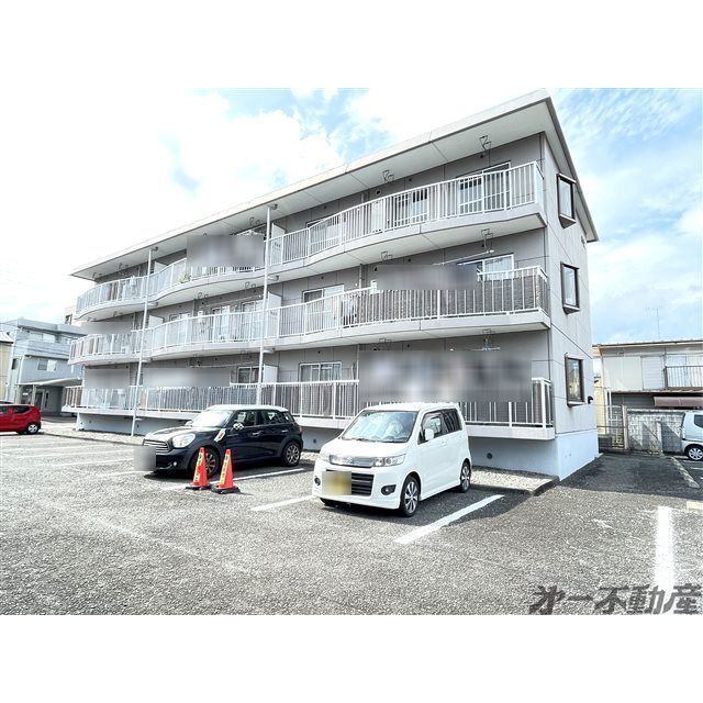 エントランス　建物外観