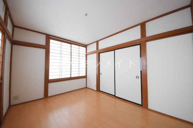 居室・リビング　きれいなお部屋です