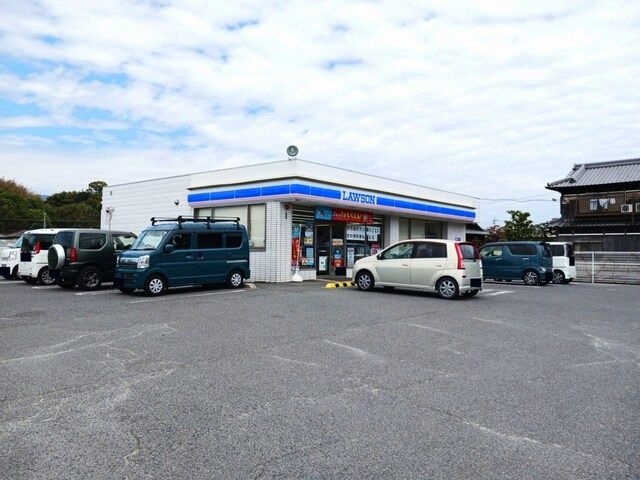 コンビニ　ローソン那賀町王子店様（コンビニ）まで97m