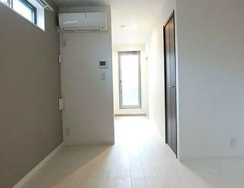 居室・リビング　別部屋の画像を使用しております。