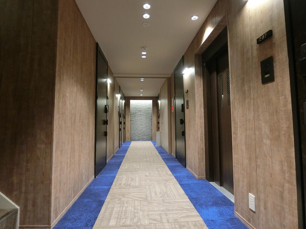 その他共有部分　洗練の内廊下