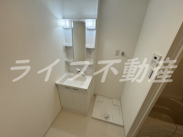 洗面設備　広い洗面スペース