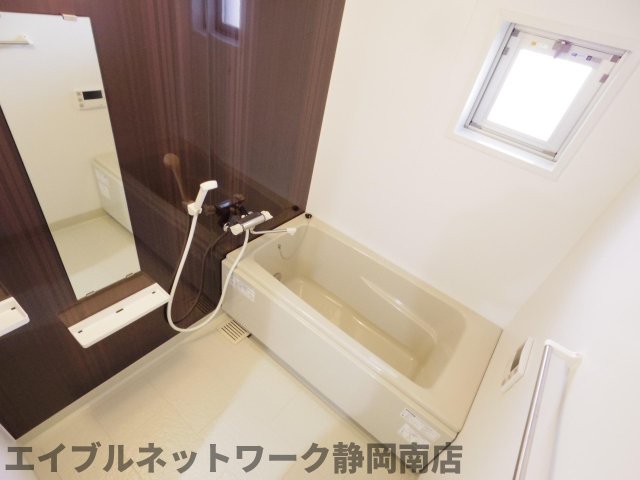 バス・シャワールーム　きれいなお風呂です