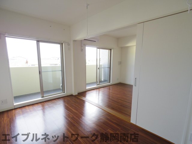 その他　おしゃれなリビングです