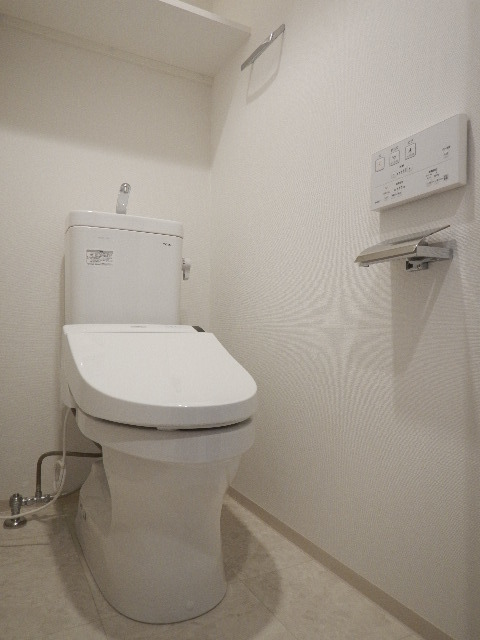 トイレ　清潔感のあるトイレです