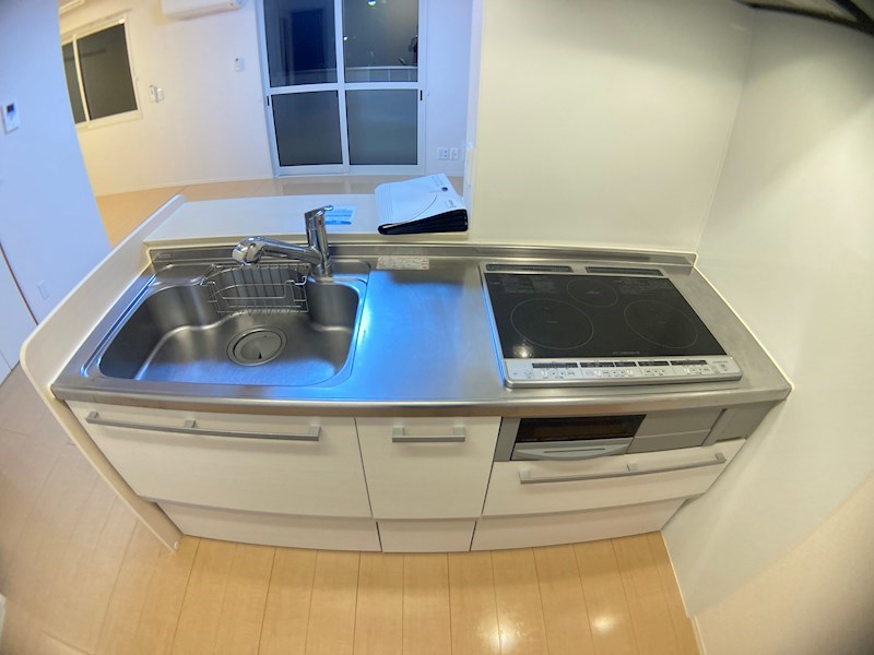キッチン　※別部屋参考写真※