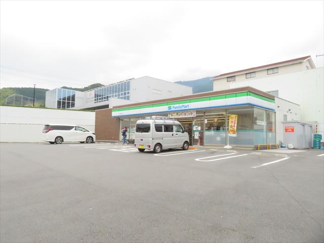 コンビニ　ファミリーマート（コンビニ）まで1103m