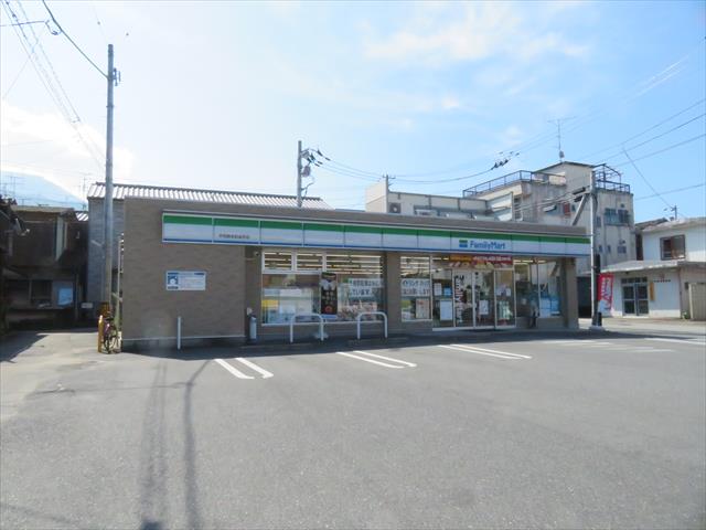 コンビニ　ファミリーマート（コンビニ）まで1458m