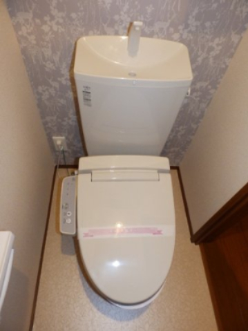 トイレ　同間取り別部屋写真です。