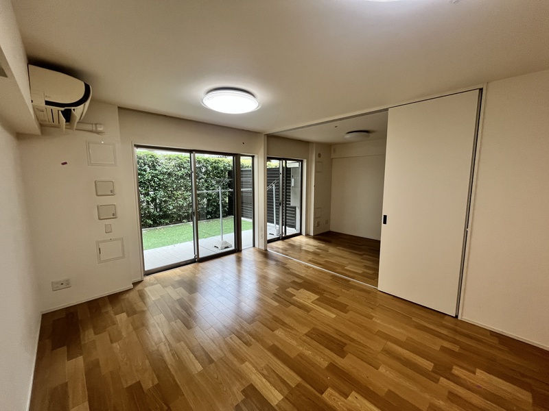 居室・リビング　開放感のあるゆったりとしたお部屋です♪