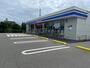 コンビニ　ローソン小野田中川3丁目店（コンビニ）まで925m