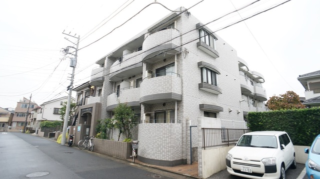 建物外観　しっかりした造りです。