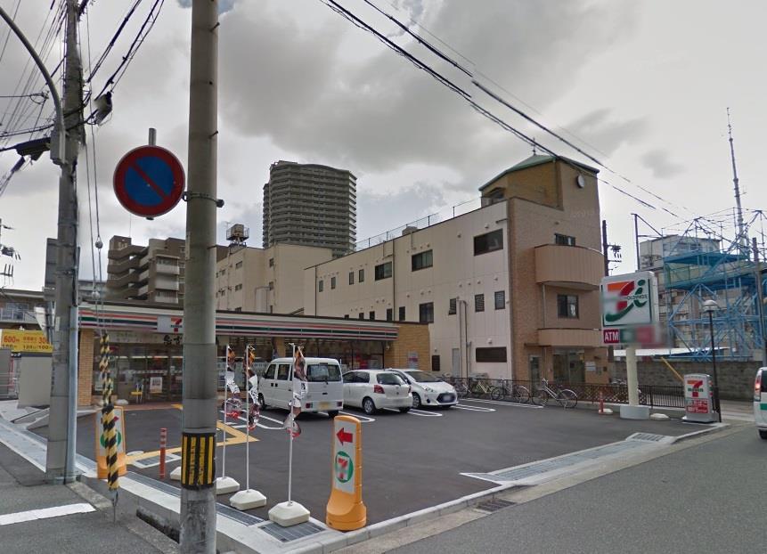 コンビニ　セブンイレブン西宮津門大塚町店（コンビニ）まで228m
