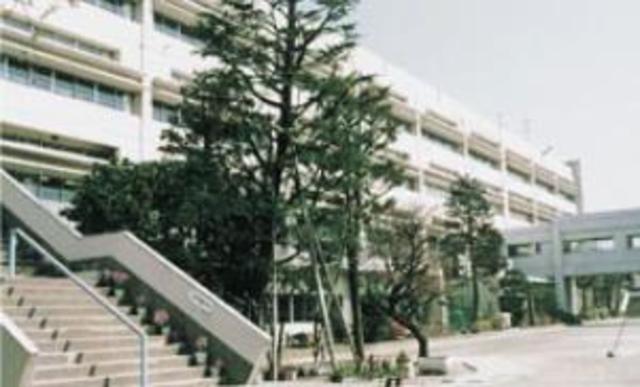 中学校　狛江市立狛江第二中学校（中学校）まで763m